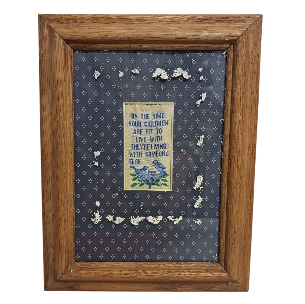 VINTAGE FIGI GIFTWARE FOLK ART FABRIC PICTURE IN WOODEN FRAME 💙🐦